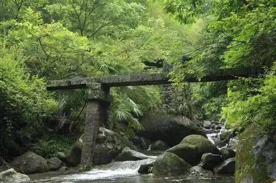 西溪磐石大峡谷