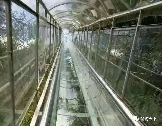 西溪磐石大峡谷玻璃桥
