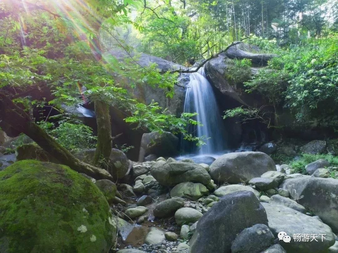 西溪磐石大峡谷玻璃桥