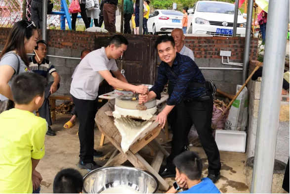 手磨豆浆