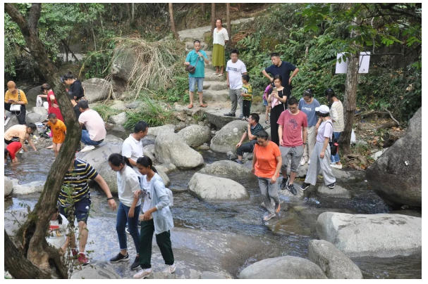 西溪磐石大峡谷