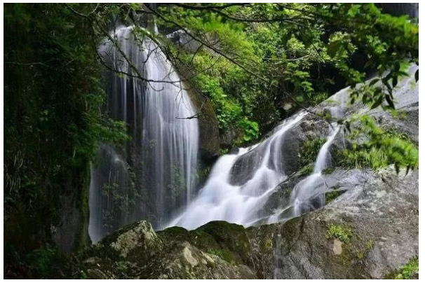 西溪磐石大峡谷