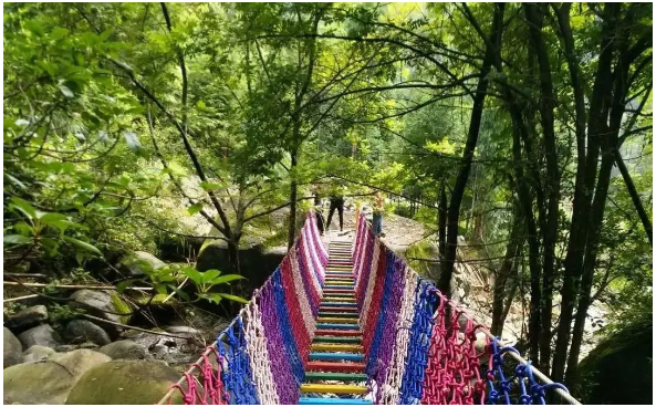 西溪磐石大峡谷